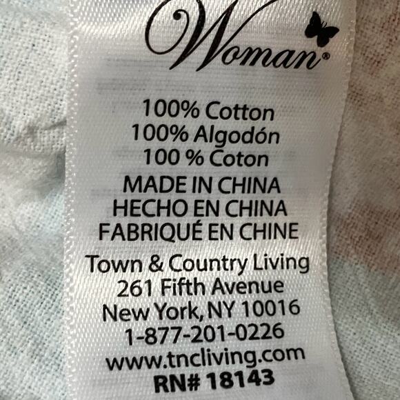 Festive Holiday Apron with Gingerbread and Candy Print - Picture 2 of 9